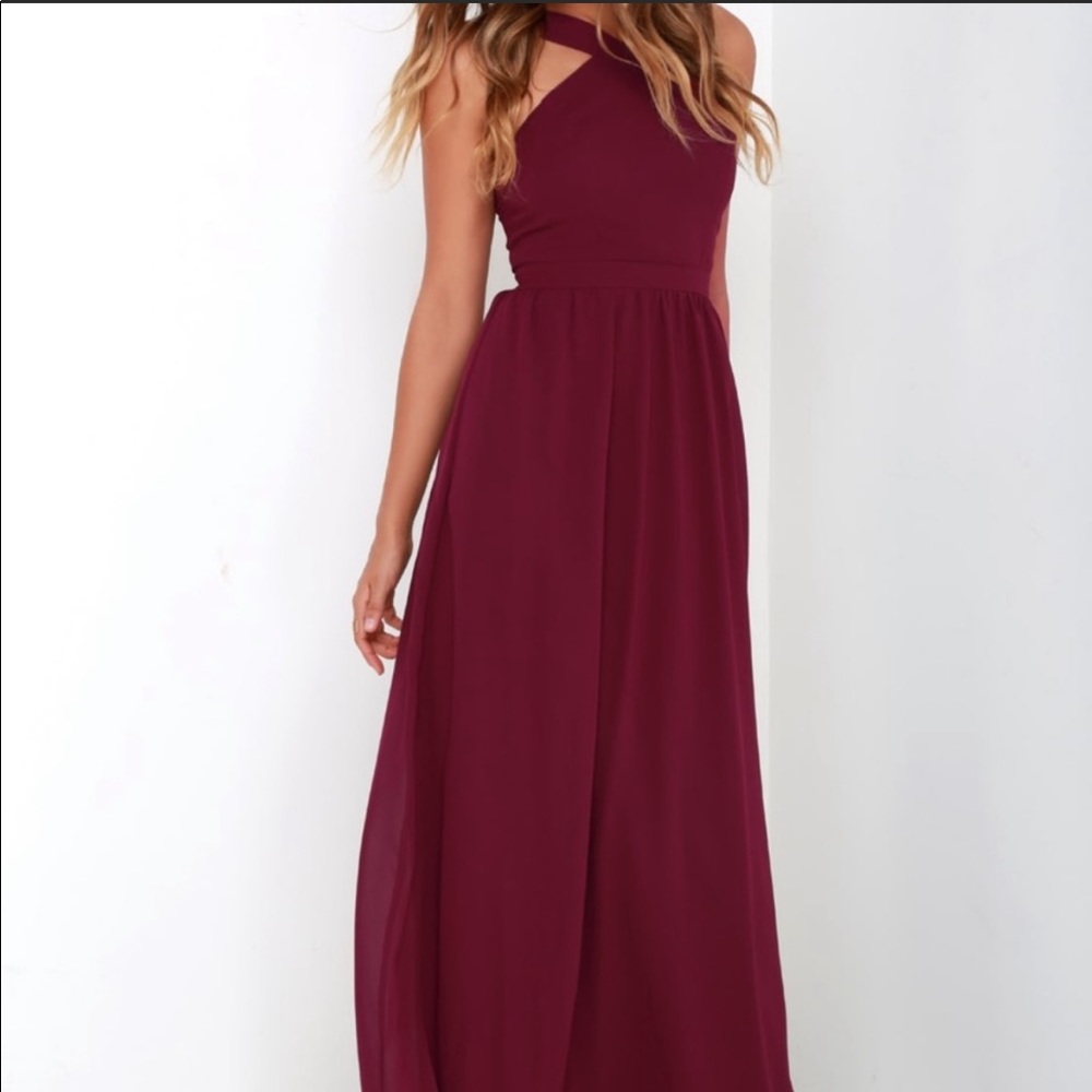 Lulus burgundy maxi dress